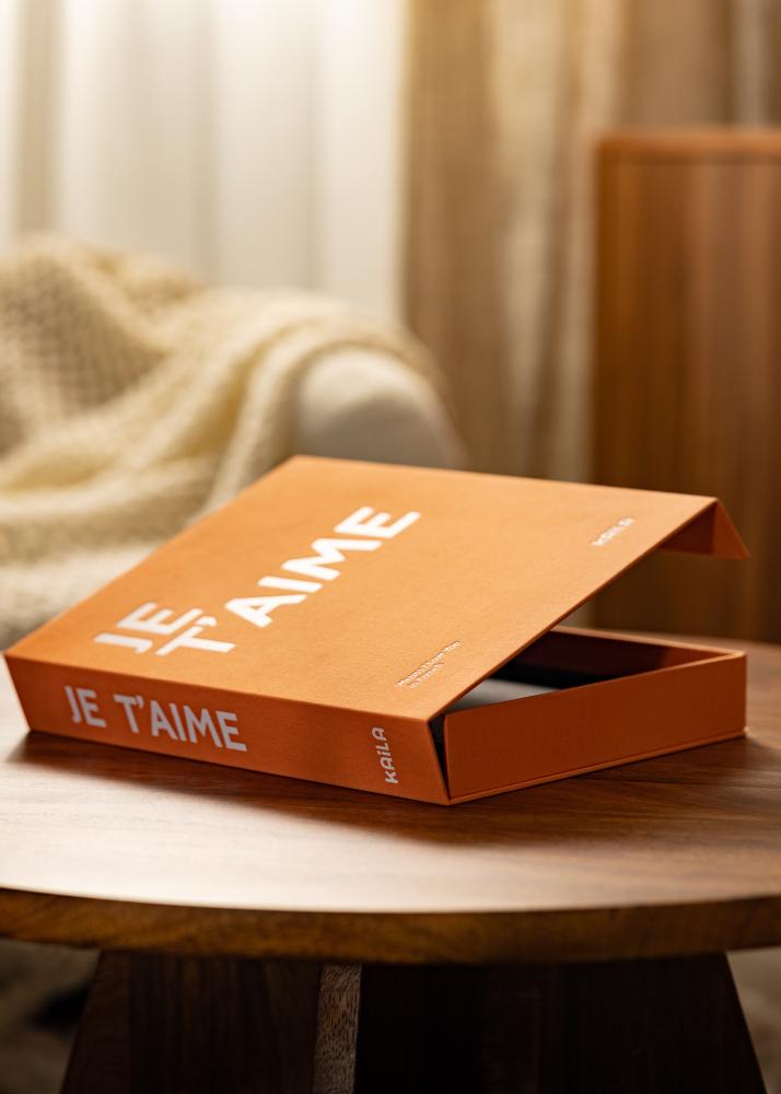 KAILA JE T'AIME - Coffee Table Photo Album (60 Crne Stranice / 30 listova)